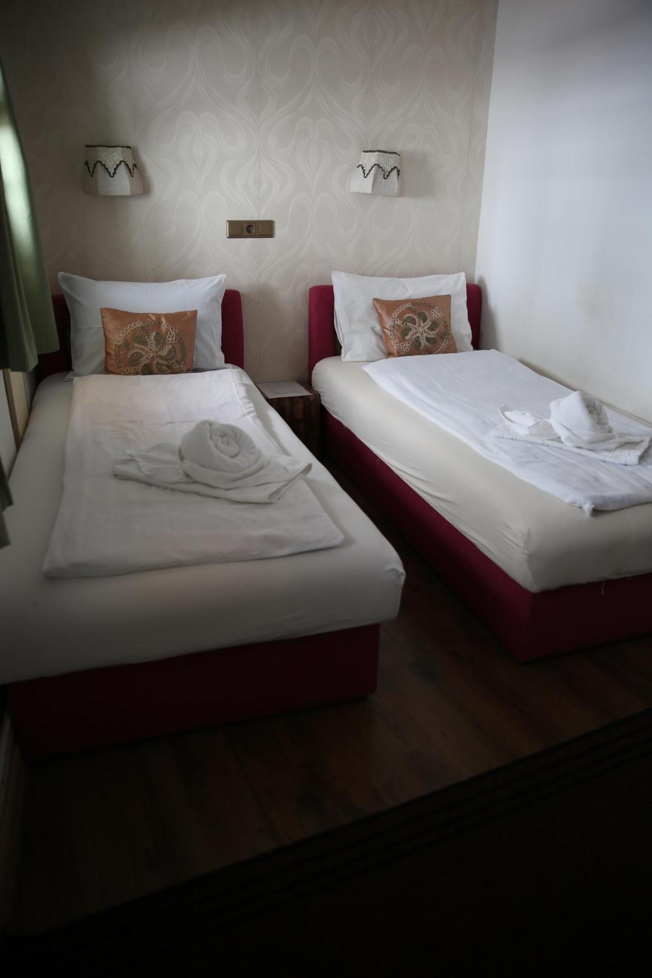 Guesthouse Nia Deluxe Sarajevo Eksteriør billede